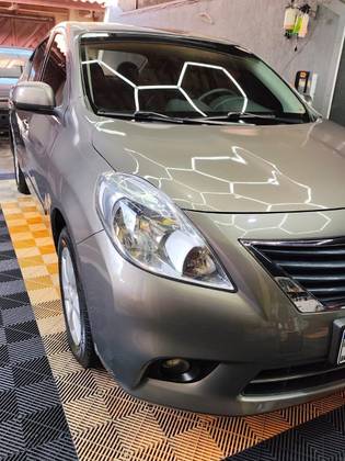 NISSAN VERSA 1.6 16V FLEX SL 4P MANUAL NISSAN VERSA 1.6 16V FLEX SL 4P MANUAL